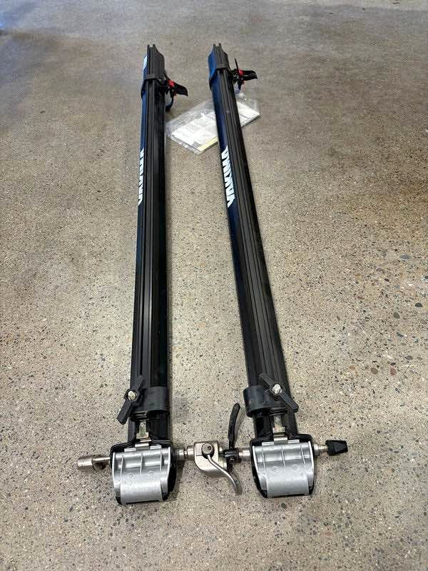 Complete Yakima Roof Rack & Dual Bike Carrier System – Great Condition in Edmonton, AB (photo 1)