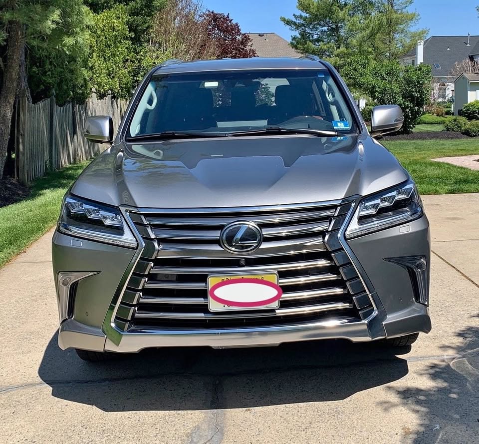 Lexus LX570 34k Miles Luxury Package w/Entertainment System Excellent in Sewell, NJ (photo 1) — photo 1