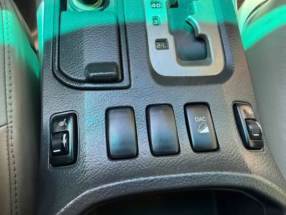 2004 Toyota 4Runner Limited Sport Utility 4D in Phoenix, AZ (photo 12)