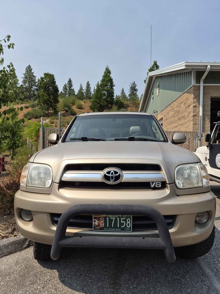 2006 Toyota Sequoia · SR5 Sport Utility 4D in Nevada City, CA (photo 4) — photo 4