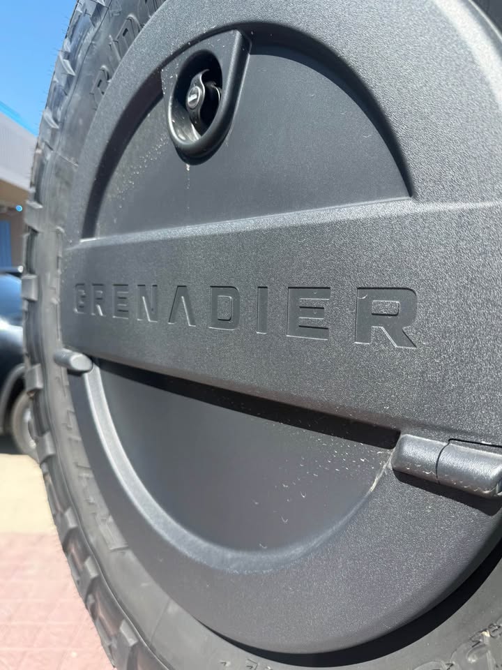 2025 INEOS Grenadier · Station Wagon (photo 12) — photo 12
