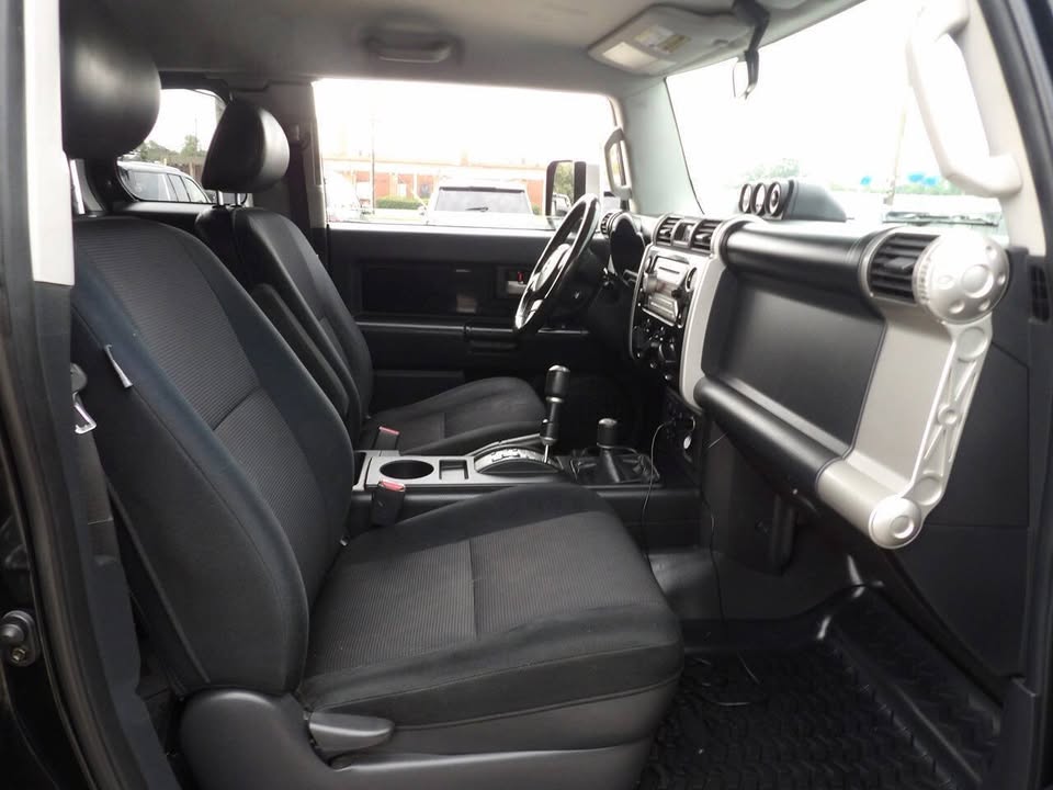 2007 Toyota FJ Cruiser in Detroit, MI (photo 12) — photo 12