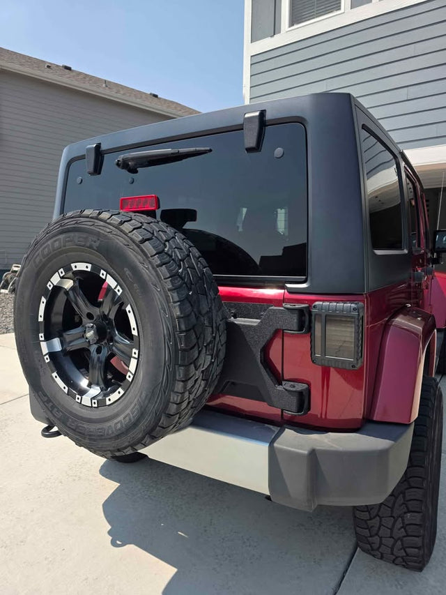 2013 Jeep 4 door Wrangler Sahara 4x4 — photo 3