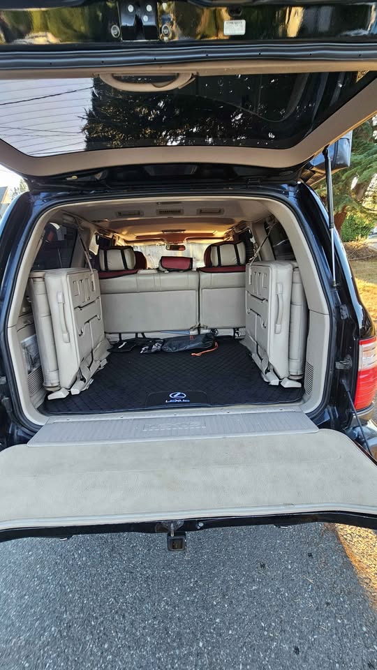 1999 Lexus LX · LX 470 Sport Utility 4D (photo 12) — photo 12