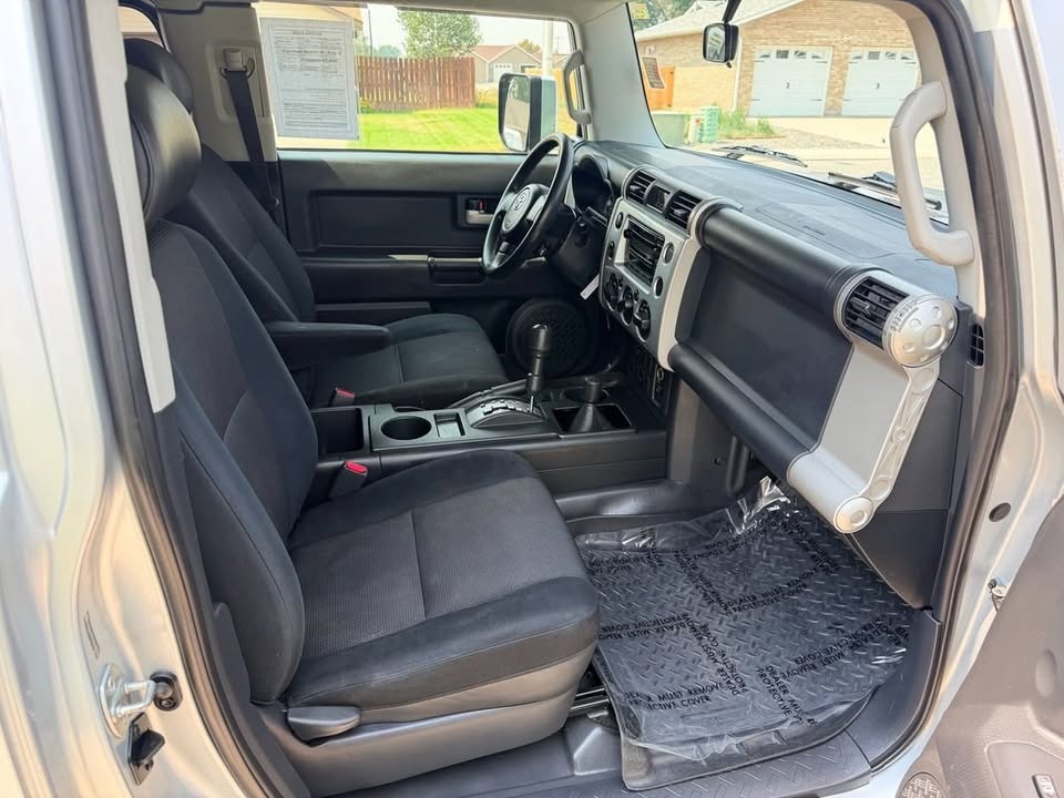 2007 Toyota FJ Cruiser A S in Denver, CO (photo 4) — photo 4
