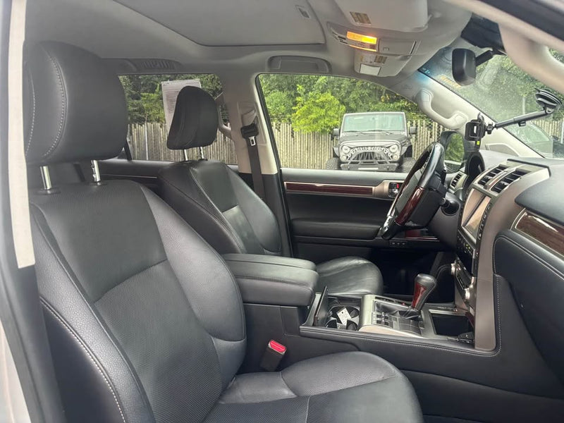 2015 Lexus GX · GX 460 Sport Utility 4D (photo 9) — photo 9