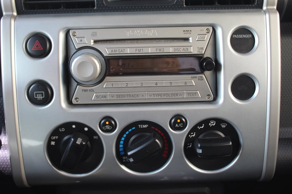2007 Toyota fj cruiser manual transmission in Salt Lake City, UT (photo 8) — photo 8