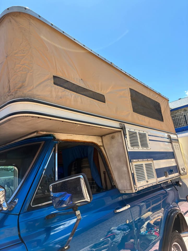 1972 Four Wheel Camper Pop-Up Camper One-Owner in Wheat Ridge, CO (photo 6) — photo 6