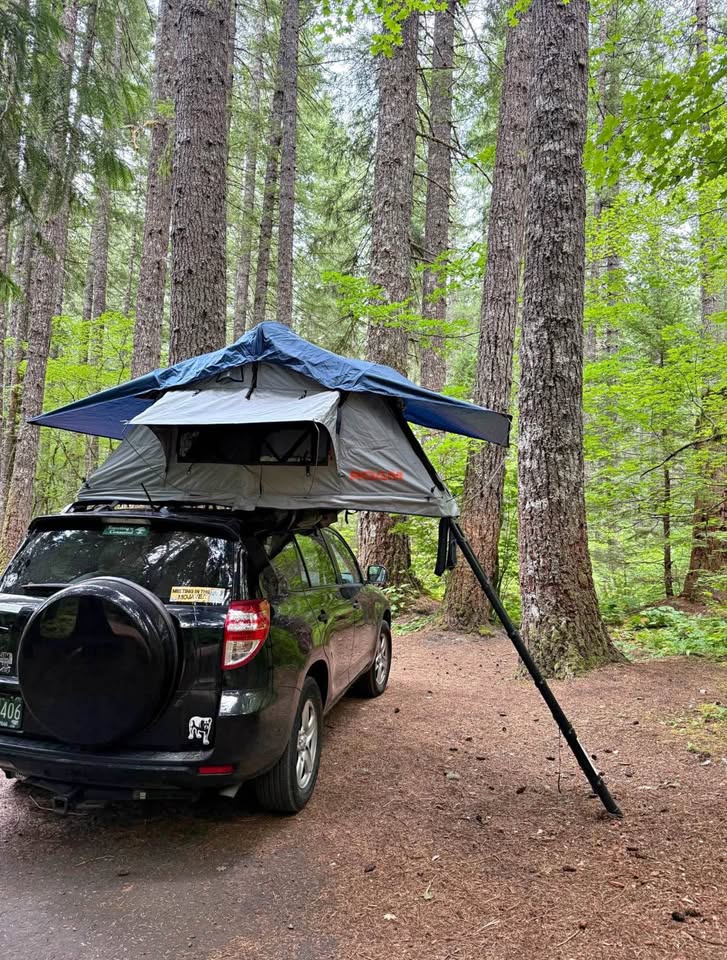 ROAM Adventure Co. Vagabond Lite Roof Top Tent in Hillsboro, OR (photo 7) — photo 7
