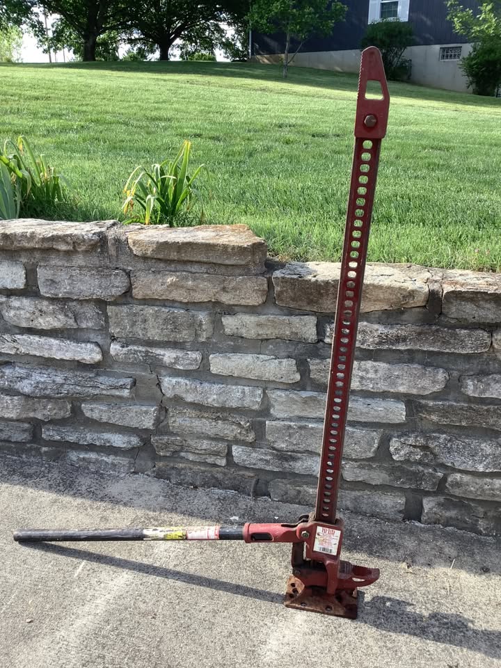 Hi-Lift 48 inch model: HL-485 jack in Aurora, IN (photo 4) — photo 4