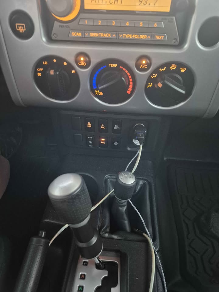 2007 Toyota FJ Cruiser · Sport Utility 2D in Austin, TX (photo 11) — photo 11