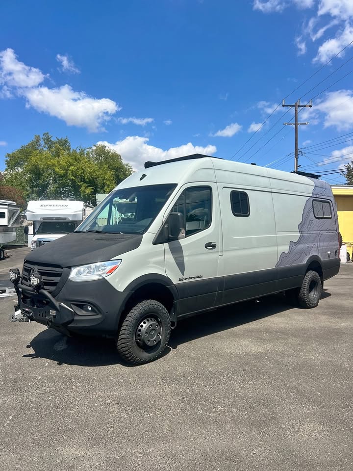 2020 SPORTSMOBILE 170" 3500 CHASSIS -TURBO DIESEL V6 WITH TRUE 4WD EX-L in Sacramento, CA (photo 1) — photo 1