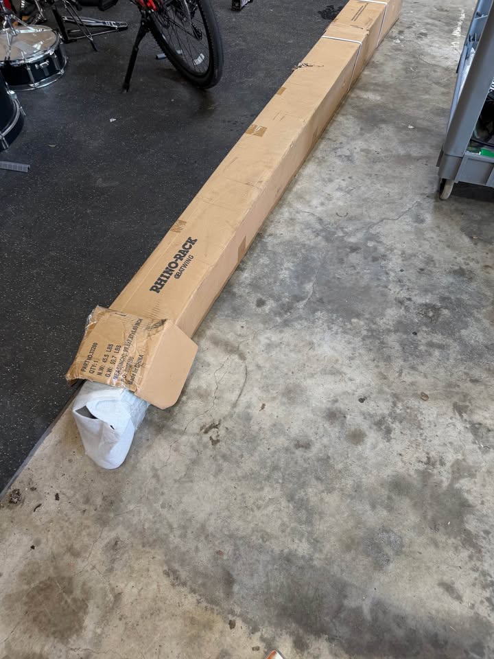 Rhino Rack Batwing 33200 passenger side in Houston, TX (photo 2) — photo 2
