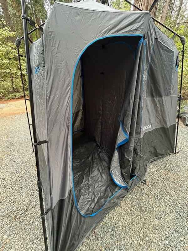 Joolca double shower stall pop-up tent in Auburn, CA (photo 6) — photo 6