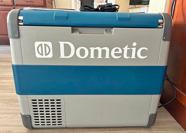 Dometic CFX-65DZ Dual Zone Portable Fridge/Freezer (61L) - Excellent Condition in San Jose, CA (photo 1)