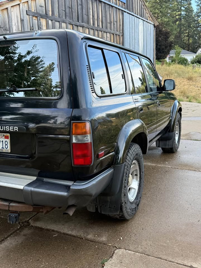 1996 Toyota Landcruiser · Sport Utility 4D — photo 3