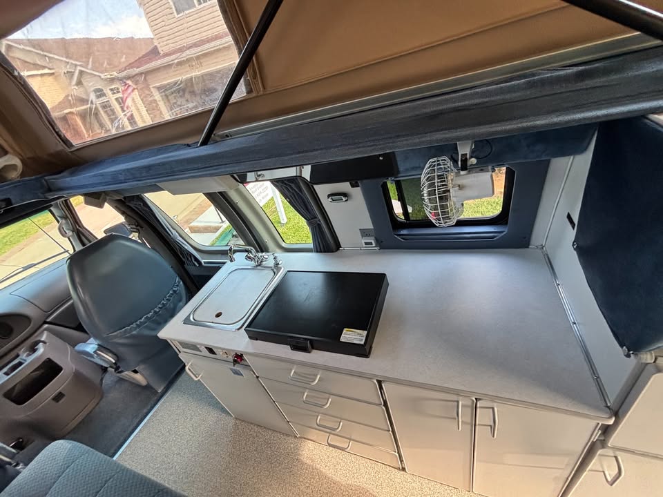 2001 Ford E350 EB Sportsmobile Pop Top Campervan EX-L in Morrison, CO (photo 4) — photo 4