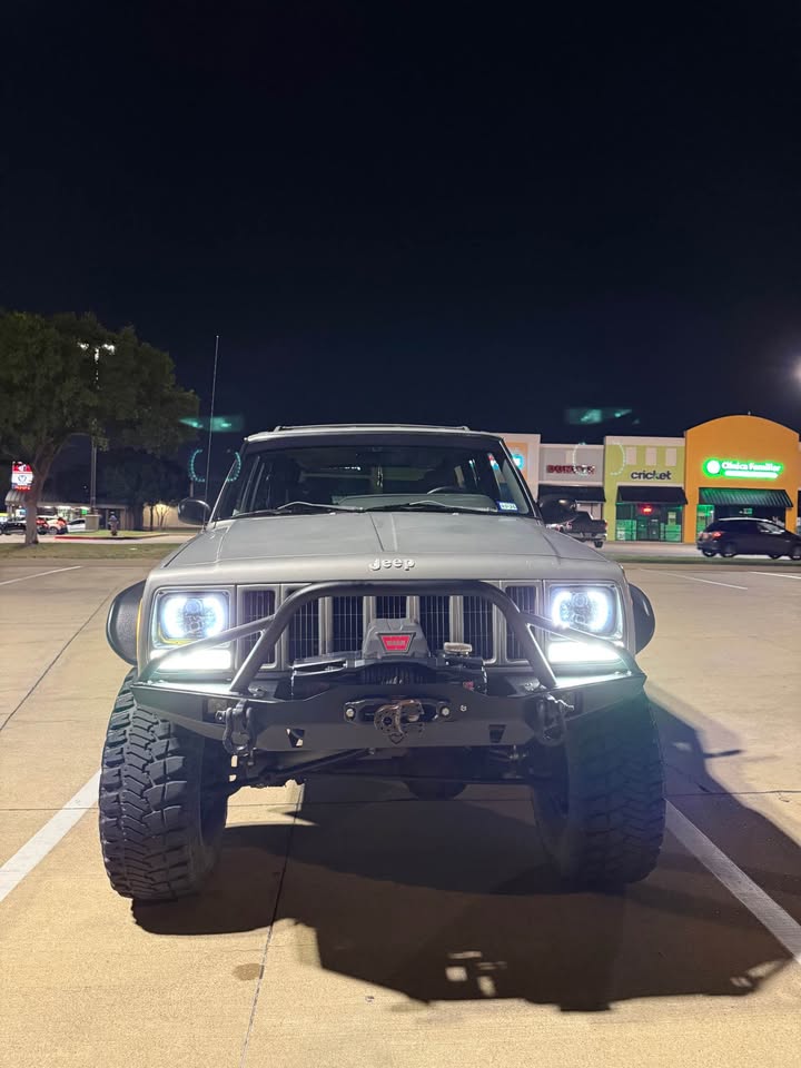 2001 Jeep Cherokee · Sport 4D in Dallas, TX (photo 4) — photo 4