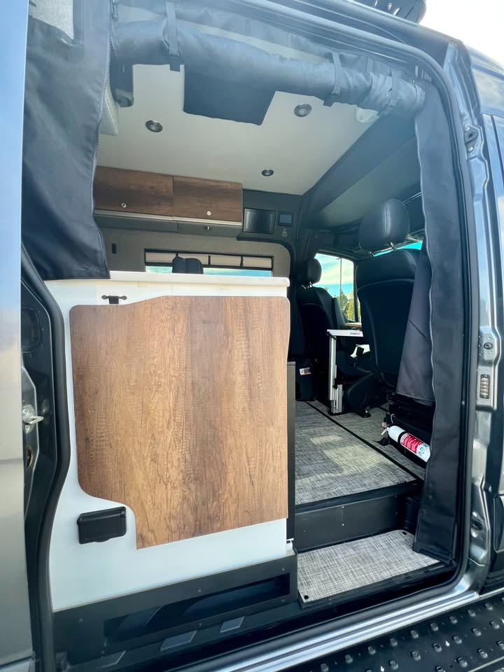 2022 Mercedes-Benz Storyteller Overland Stealth MODE 4x4 in Martinez, CA (photo 5) — photo 5