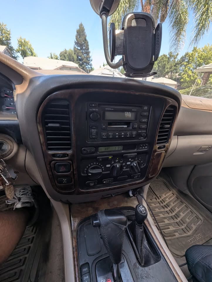 1998 Toyota Land Cruiser FJ100 in Antelope, CA (photo 6) — photo 6