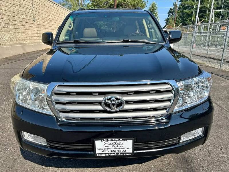2011 Toyota Land Cruiser 4WD (photo 1) — photo 1