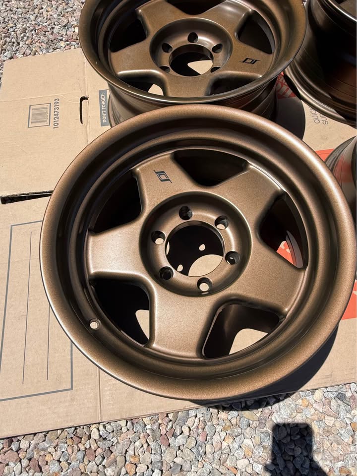 SCS F5 Wheels 17x8.5 + lugs in Rio Rancho, NM (photo 2)
