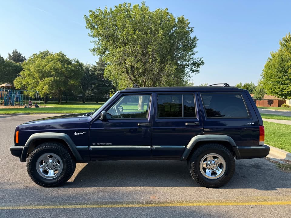 1998 Jeep Cherokee · Sport 4D in Boise, ID (photo 8) — photo 8