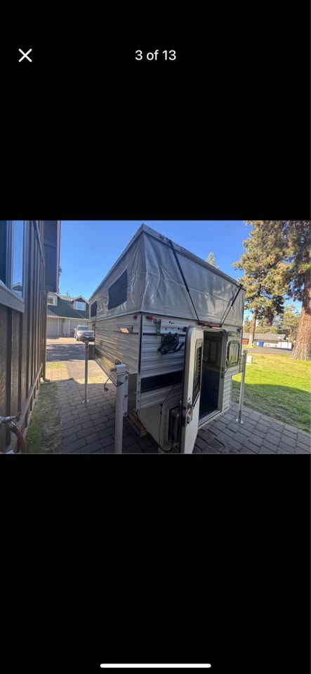 2013 Four Wheel Camper Hawk in Austin, TX (photo 9) — photo 9