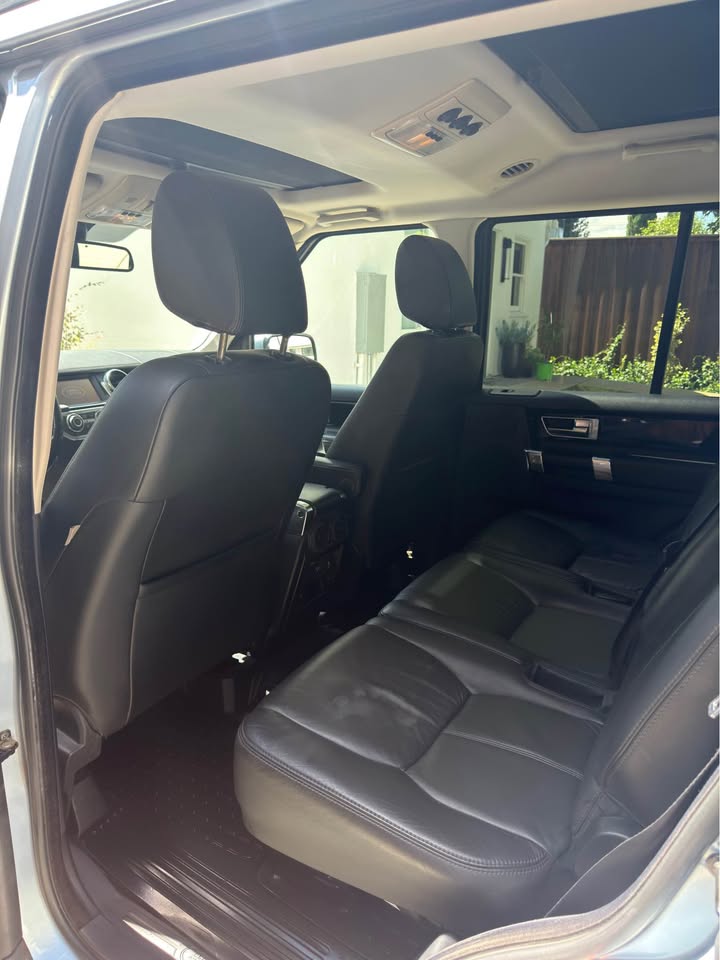 2012 Land Rover LR4 · HSE Sport Utility 4D in Sacramento, CA (photo 11) — photo 11