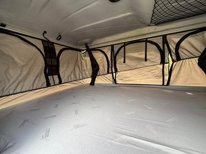 James Baroud Explorer EVO rooftop tent in Garden City, ID (photo 5) — photo 5