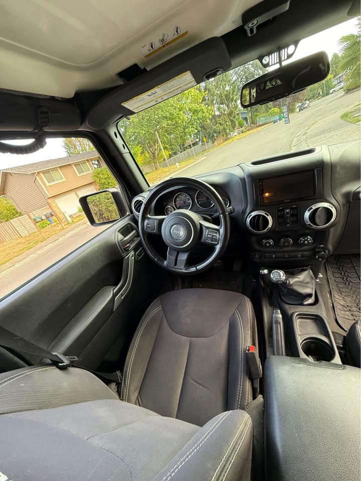 2015 Jeep Wrangler Unlimited · Rubicon (JK) Sport Utility 4D in Kirkland, WA (photo 7) — photo 7