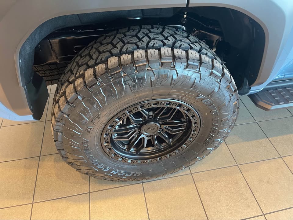 2025 Toyota 4Runner TRD Off-Road i-FORCE MAX in Phoenix, AZ (photo 5) — photo 5