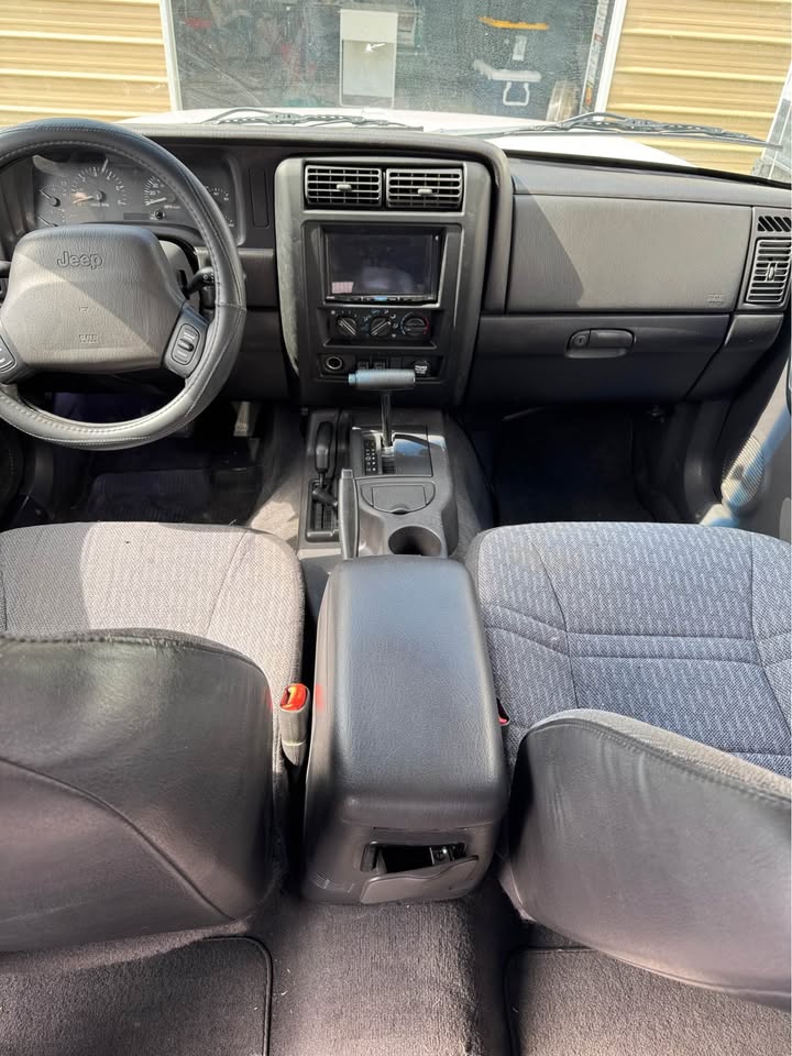 2000 Jeep Cherokee · X Sport Utility 4D in Riverton, UT (photo 11)