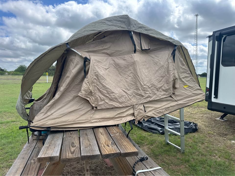 SmittyBilt Rooftop tent & room in Boerne, TX (photo 2) — photo 2