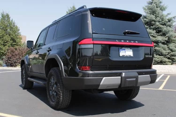 2025 Lexus GX · 550 Overtrail in Littleton, CO (photo 6) — photo 6