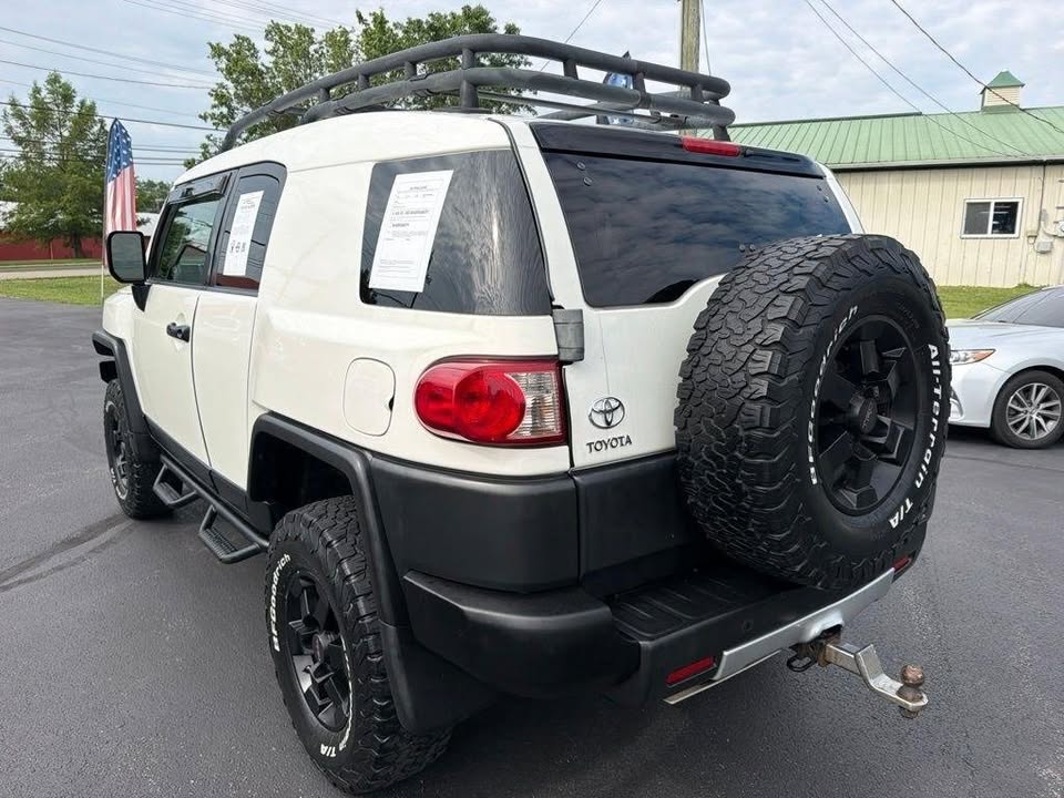 2008 Toyota FJ Cruiser in Paris, KY (photo 5) — photo 5