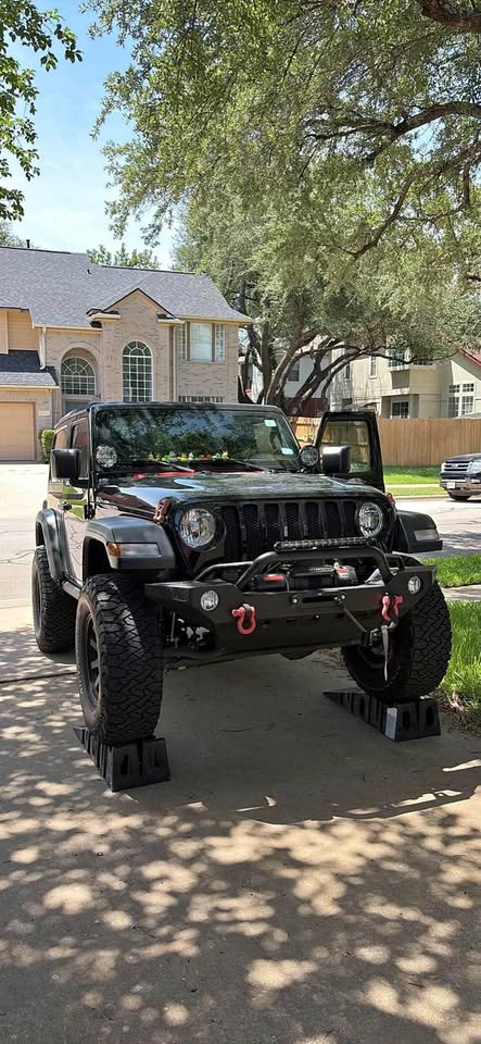 2023 Jeep Wrangler in Round Rock, TX (photo 1)