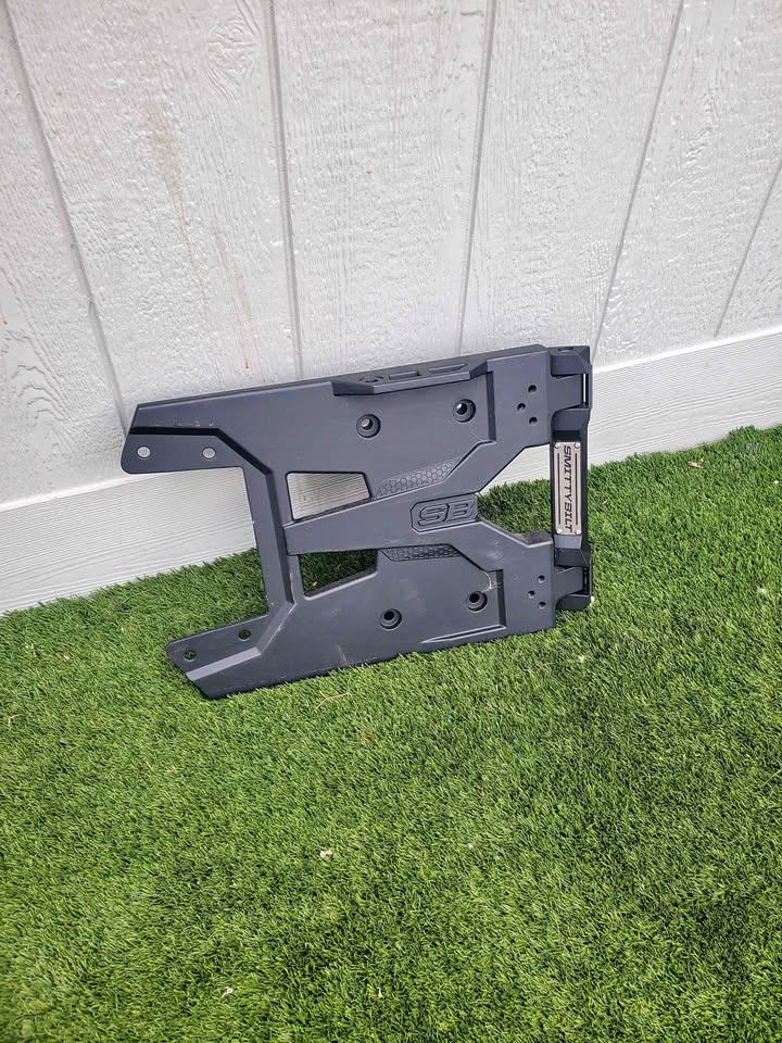 Smittybilt JL tire carrier heavy duty in Spring Valley, CA (photo 1)