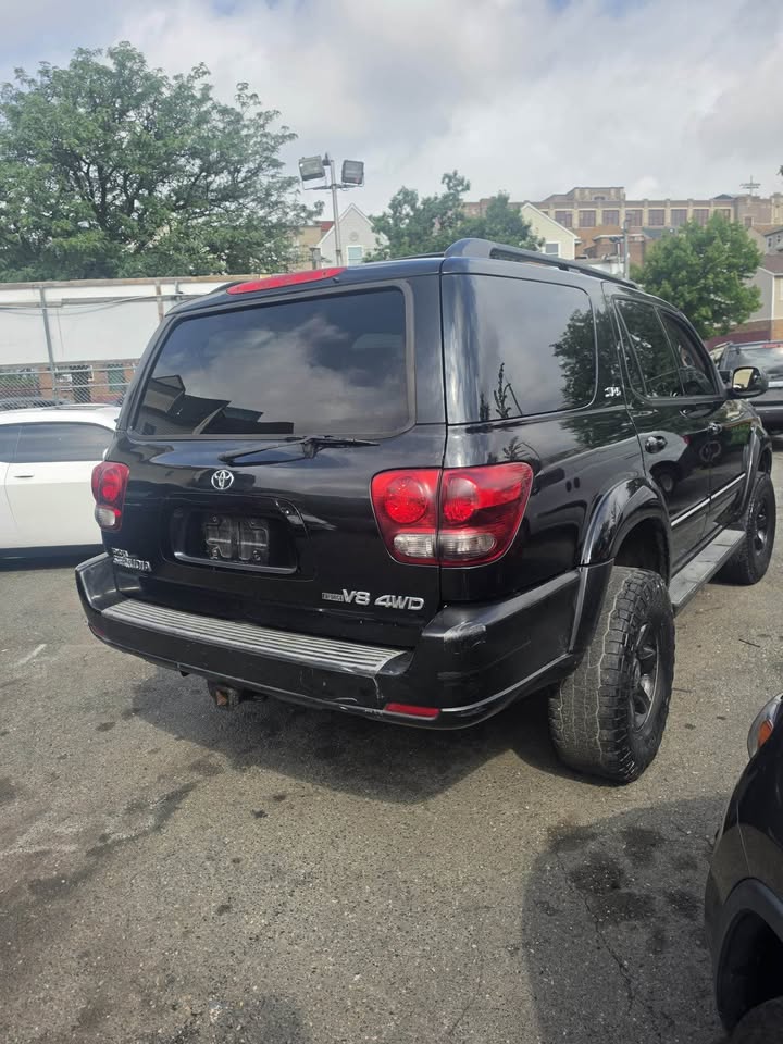 2006 Toyota Sequoia · SR5 4WD V8 (photo 4) — photo 4