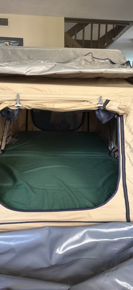 Tepui roof top tent in Sarasota, FL (photo 4) — photo 4