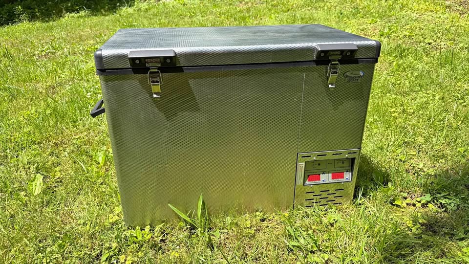 National Luna Legacy Dual Control Fridge Freezer in Church Hill, TN (photo 1)