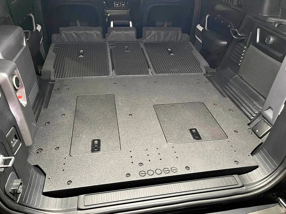 Goose Gear drawer system - Land Rover Defender 110 (photo 1) — photo 1