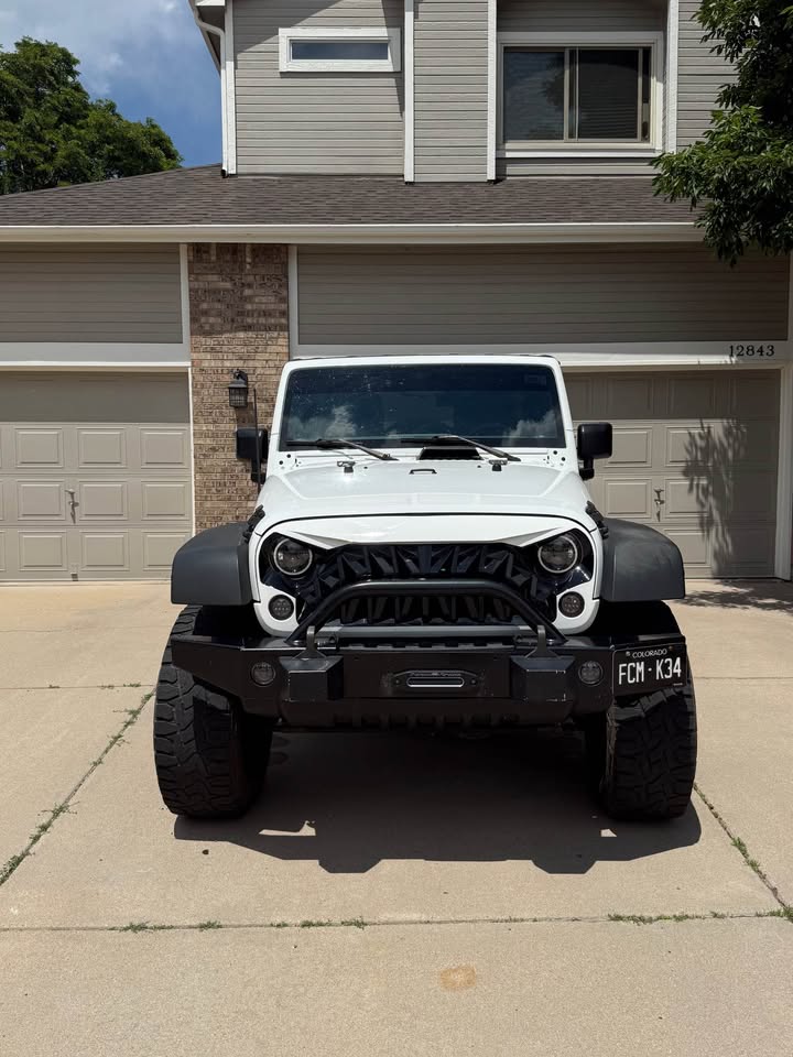2017 Jeep Wrangler Unlimited · Sport SUV 4D in Arvada, CO (photo 8) — photo 8