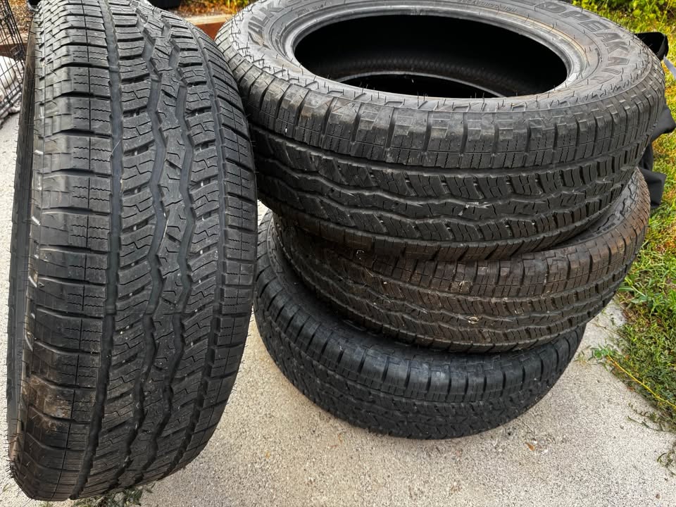 Falken Wildpeak A/T 265/60R20
DOT 0724 in Salt Lake City, UT (photo 2)