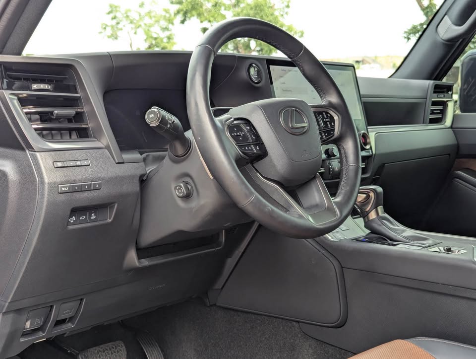 2024 Lexus GX (photo 10) — photo 10