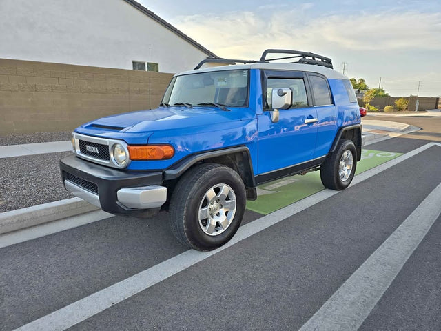 2007 Toyota FJ Cruiser · Sport Utility 2D in Laveen, AZ (photo 1)