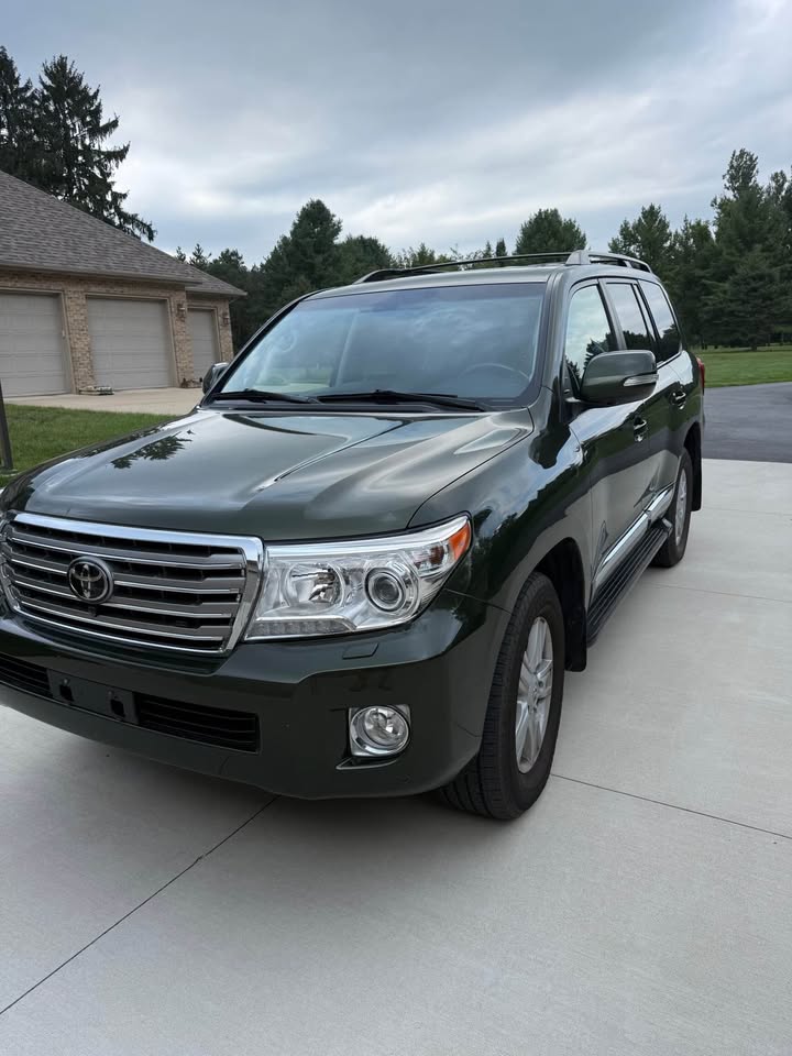 2014 Toyota Landcruiser in Midland, MI (photo 3) — photo 3