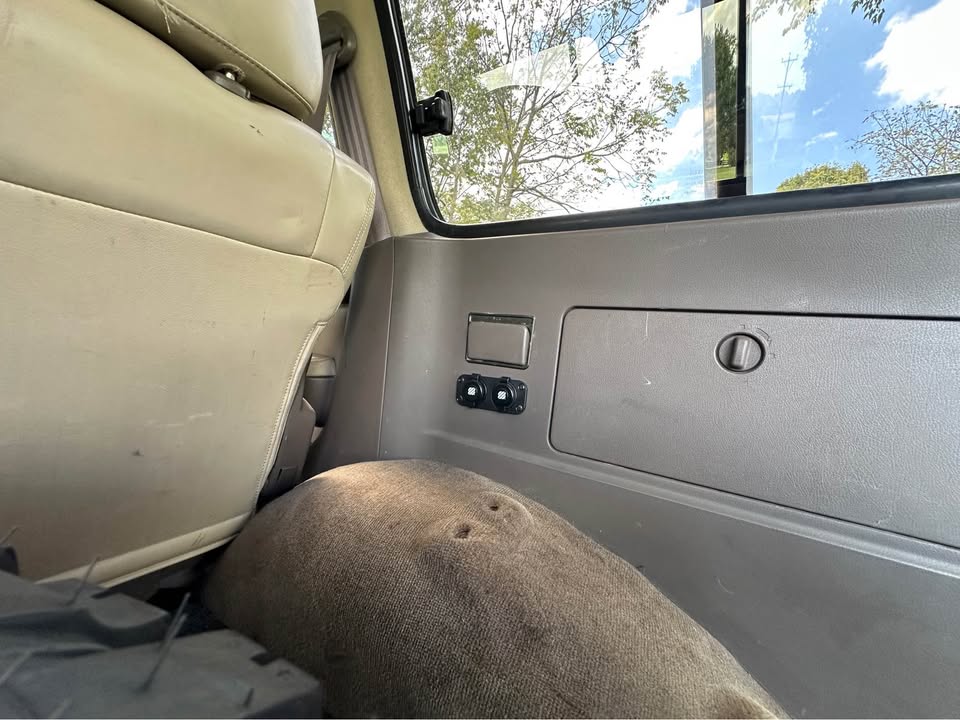 1996 Toyota Landcruiser · Sport Utility 4D in Georgetown, KY (photo 12) — photo 12