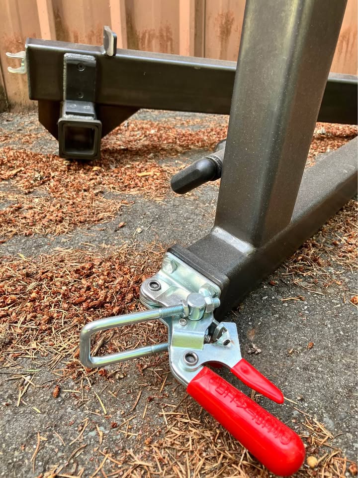 Swing Out Tire Carrier in Poulsbo, WA (photo 6)
