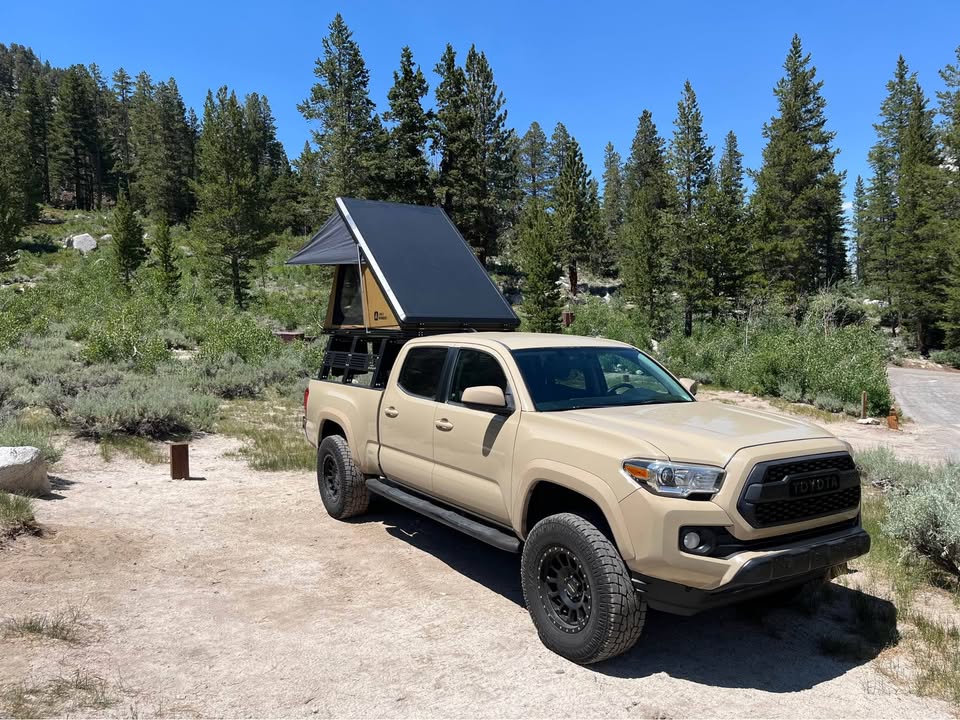 2017 Toyota Tacoma Double Cab · SR5 Pickup 4D 6 ft in Santa Clarita, CA (photo 8) — photo 8
